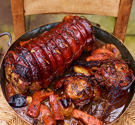 Boeren varkensrollade met peterselie aardappels